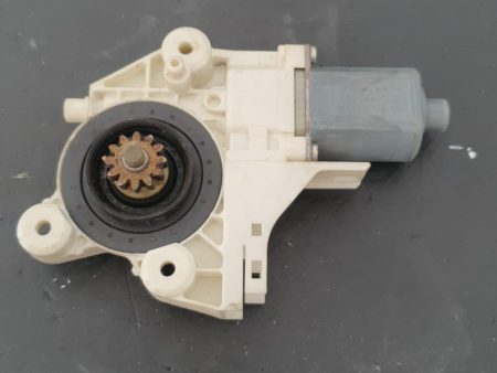 Motoras geam stanga fata FORD FOCUS 2 COD 4M5T14A389 FACTURA SI GARANTIE