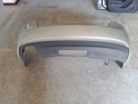 Bara Spoiler Spate cu Senzori Parcare culoare gri mici zgârieturi se vede in poza Audi A5 2013 FACTURA SI GARANTIE