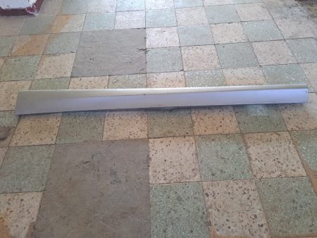 Prag ornament exterior stânga BMW Seria 3 E90 [2004 - 2010] Sedan 318d MT 143 hp FACTURA SI GARANTIE