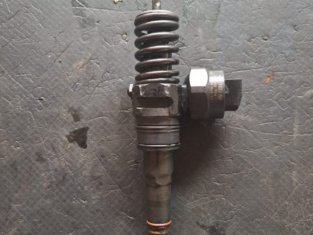 Injector Audi A4 B5 2000 - 2001 Avant wagon 5-usi 1.9 TDI MT 110 hp COD 038130073F  FACTURA SI GARANTIE