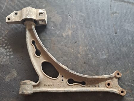 Braț de suspensie inferior față Volkswagen GOLF VI 2009 COD 1K0407153G FACTURA SI GARANTIE