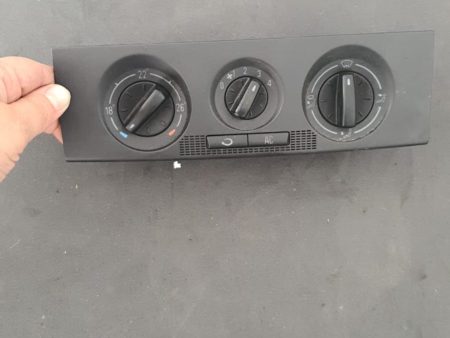 Panou comanda clima Panou AC VW POLO  1.4 TDI  COD 6Q0819445 FACTURA SI GARANTIE