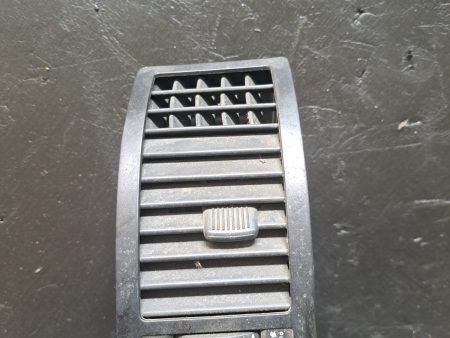 Grila ventilatie Volkswagen Polo 9N 2005 1.2 B COD 6Q0819703 FACTURA SI GARANTIE