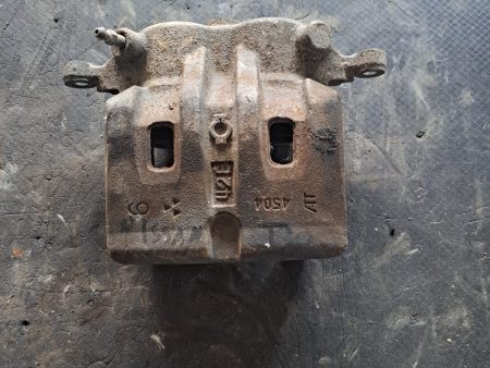 Etrier dreapta față Nissan X-Trail T30 FACTURA SI GARANTIE