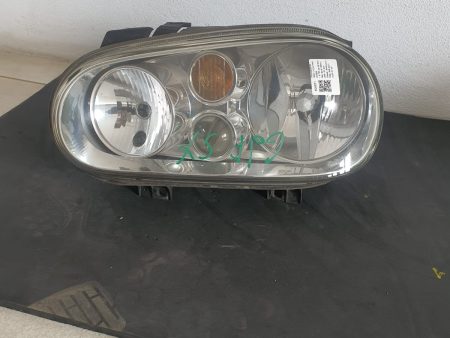 FAR STANGA CU PROIECTOR VW GOLF 4 1997-2006  COD 1J1941015 VOLAN STANGA FACTURA SI GARANTIE