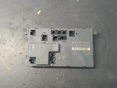 MODUL USA DREAPTA FATA MERCEDES E CLASS W211 COD 2118208285 VOLAN STANGA FACTURA SI GARANTIE