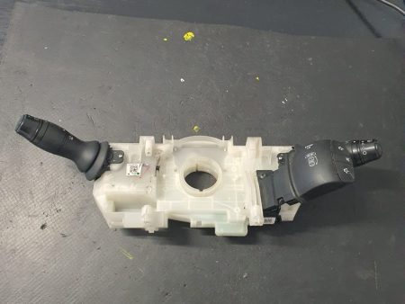 Spirala volan maneta semnalizare cu bloc lumini si maneta stergator  RENAULT MEGANE 3  2012 COD 255670017R VOLAN STANGA FACTURA SI GARANTIE