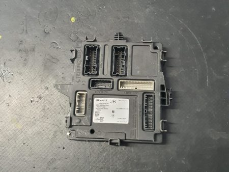 CALCULATOR CONFORT BCM RENAULT CLIO 5 2019-2023 COD 284B19561R VOLAN STANGA FACTURA SI GARANTIE