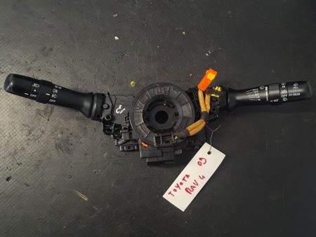 BLOC MANETE CU SPIRALA VOLAN BLOC MANETE TOYOTA RAV 4 COD 4203075B494 VOLAN STANGA FACTURA SI GARANTIE