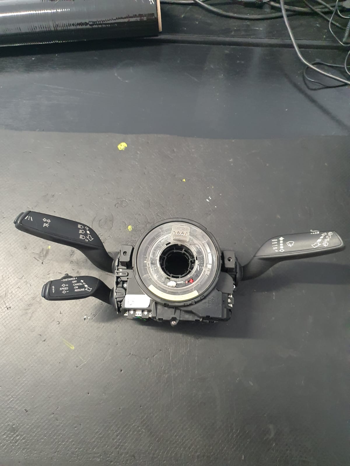 BLOC MANETE  ANSAMBLU MANETE  SEMNALIZARE SPIRALA VOLAN  CALCULATOR COLOANA VOLAN AUDI A6  2018 COD 4H0953568G 4G8953502S  FACTURA SI GARANTIE