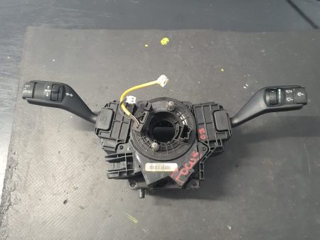 BLOC MANETE SEMNALIZARE FORD FOCUS 2 COD 4M5T-13N064-FH 3M5T-6475-AE 05N0V26AAR1  4M5T-14A684-AB VOLAN STANGA FACTURA SI GARANTIE