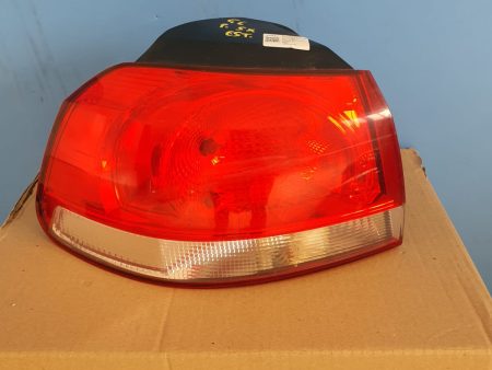 LAMPA STOP STANGA SPATE VW GOLF 6 COD 5K0945095N FACTURA SI GARANTIE
