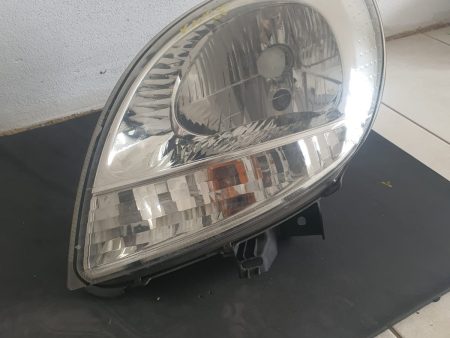 FAR STANGA RENAULT KANGOO 1.5 DCI 2003-2009 COD 8200589032 VOLAN STANGA FACTURA SI GARANTIE