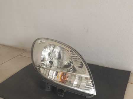 FAR DREAPTA RENAULT KANGOO 1.5 DCI 2003-2009 COD 8200589033 VOLAN STANGA FACTURA SI GARANTIE