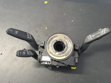 BLOC MANETE SEMNALIZARE   ANSAMBLU MANETE  SEMNALIZARE  SPIRALA VOLAN  AUDI Q5 AUDI 5  2008-2017 COD 8K0953568M FACTURA SI GARANTIE