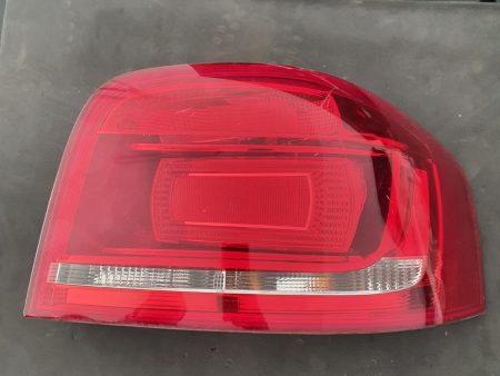 LAMPA STOP DREAPTA AUDI A3 8P 2009 COD 8P394509623S FACTURA SI GARANTIE