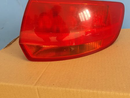 LAMPA STOP DREAPTA AUDI A3 2003-2010 COD 8P4945096 FACTURA SI GARANTIE