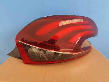 LAMPA STOP DREAPTA  LED PEUGEOT 208 2015-2019 COD 9825601180 FACTURA SI GARANTIE