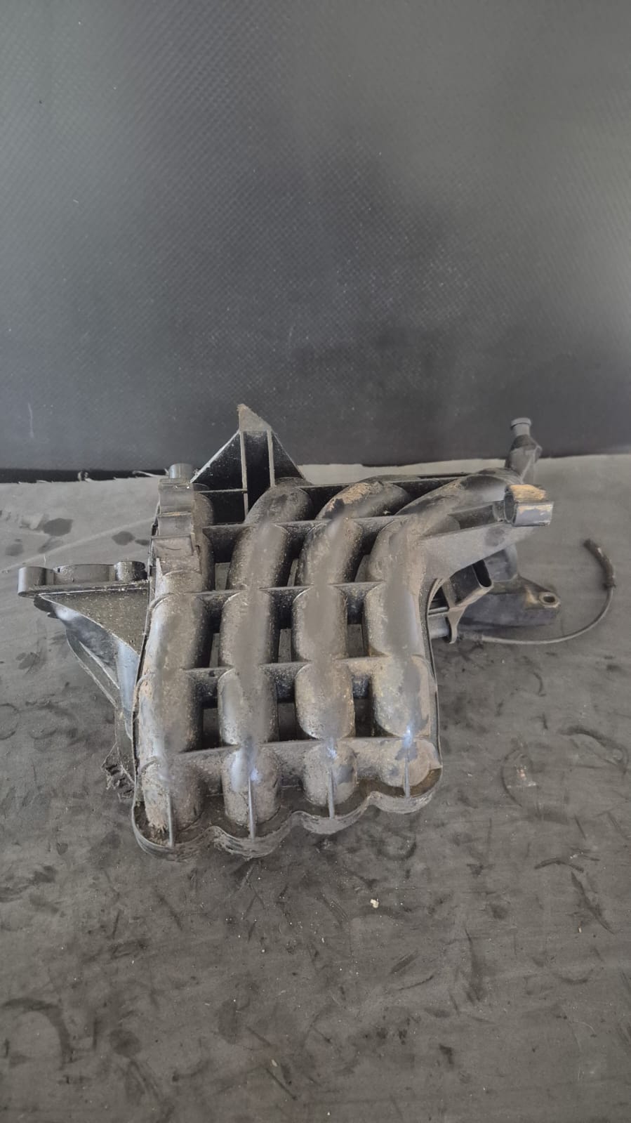 GALERIE ADMISIE VW GOLF 1.4 BENZINA COD 036129711CE FACTURA SI GARANTIE