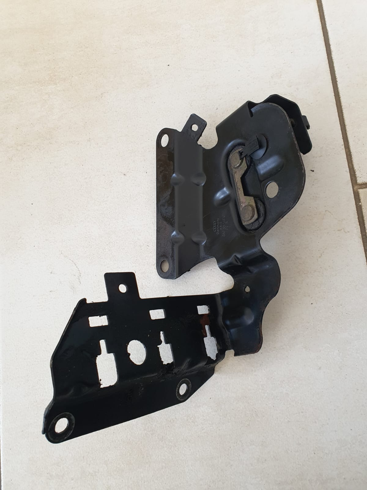 SUPORT ELECTROVALVE AUDI A6 C6 COD 03G131133C FACTURA SI GARANTIE