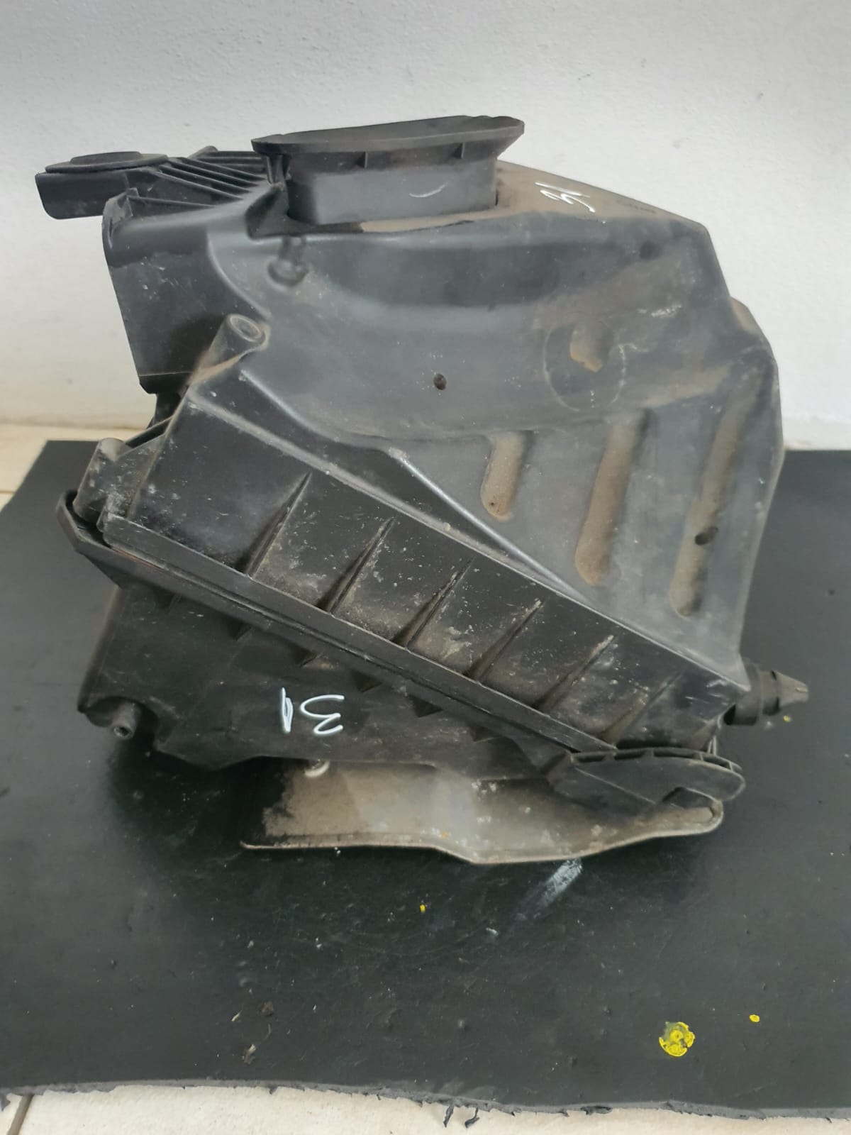 CARCASA FILTRU AER AUDI A4 B7 COD 03G133835B FACTURA SI GARANTIE