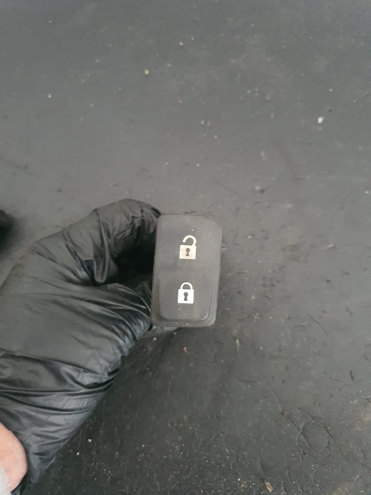 BUTON INCHIDERE CENTRALIZATA VOLVO C30 COD 30773333  03451500 FACTURA SI GARANTIE