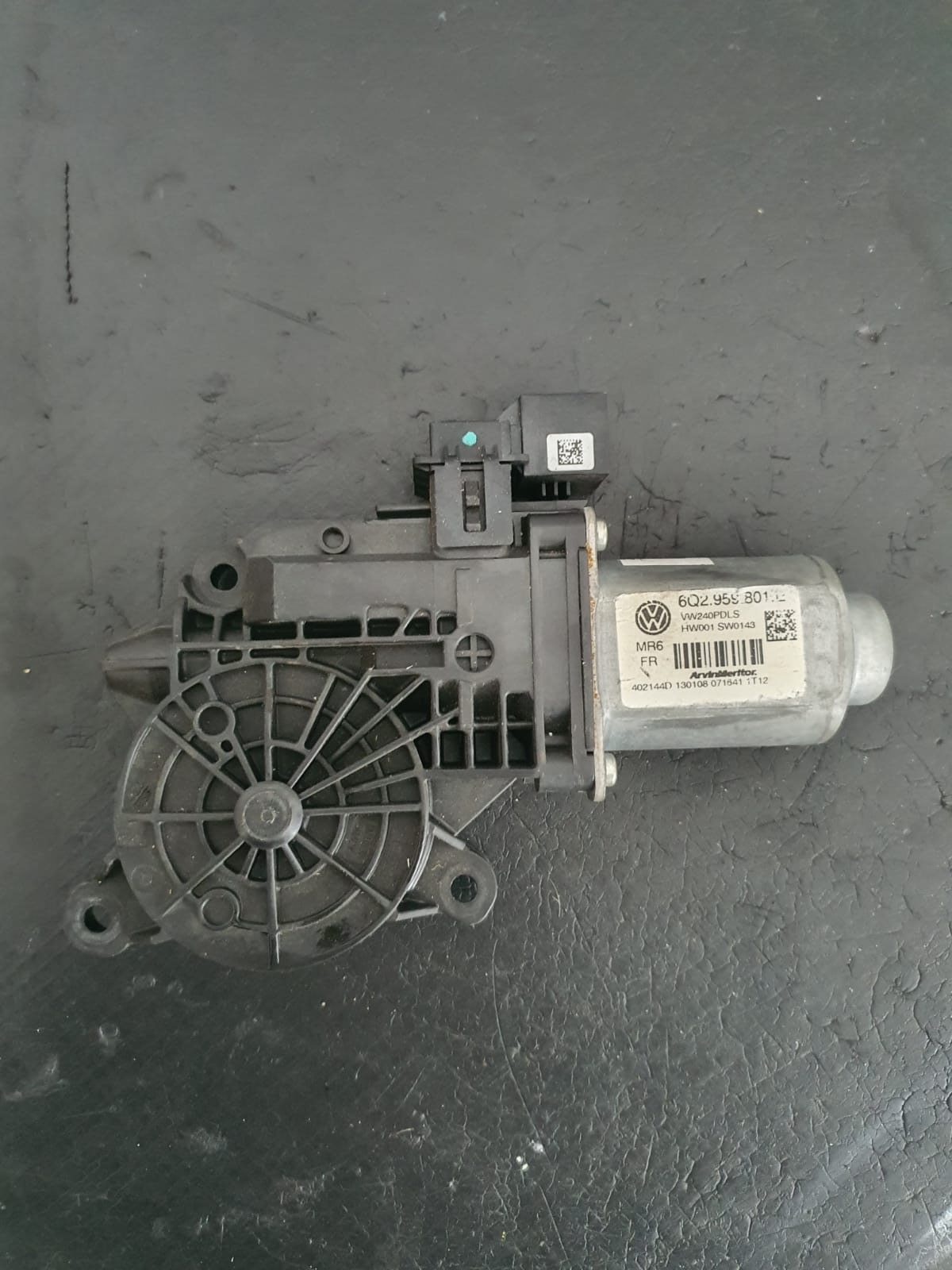 MOTORAS MACARA SKODA FABIA COD 6Q2959801E FACTURA SI GARANTIE