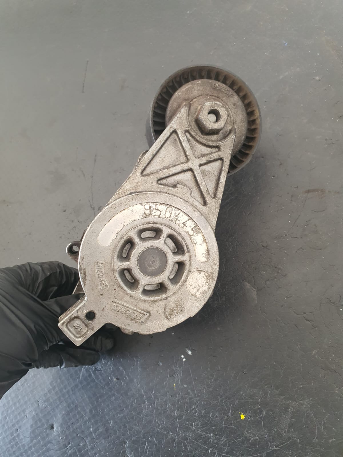 ROLA INTINZATOR CUREA VW GOLF 5 COD 950445 FACTURA SI GARANTIE