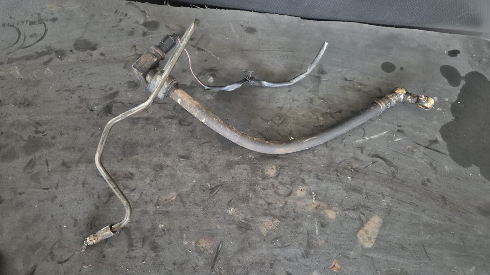 CONDUCTA FURTUN SERVODIRECTIE NISSAN X-TRAIL T30 4X4 2.2 DCI 100KW 136CP 2001 - 2007 FACTURA SI GARANTIE