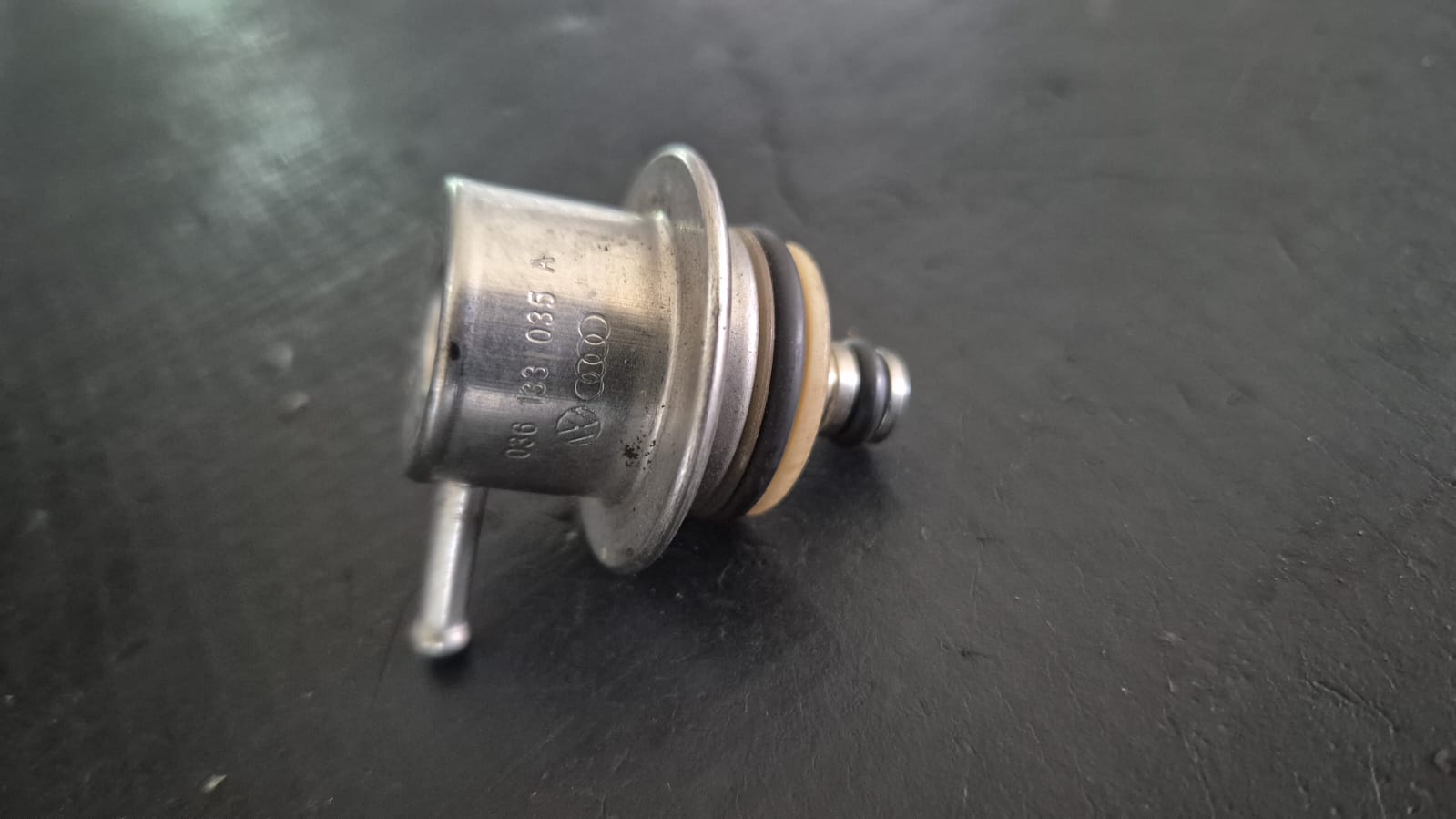 SUPAPA CONTROL PRESIUNE COMBUSTIBIL CITROEN X-SARA COD 036133035A FACTURA SI GARANTIE