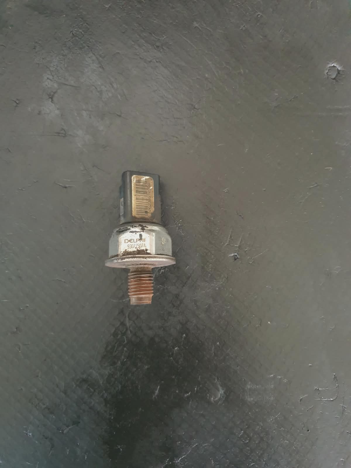 SENZOR PRESIUNE COMBUSTIBIL DACIA LOGAN 1.5 DCI 93077507A DELPHI  FACTURA SI GARANTIE