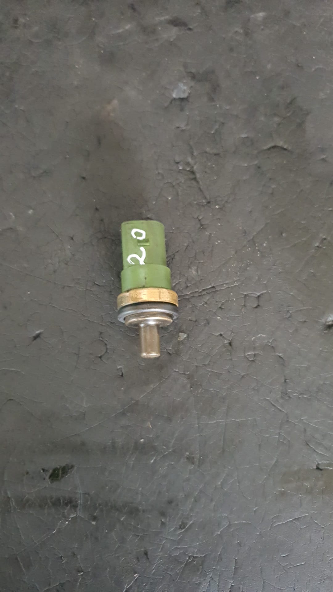 SENZOR TEMPERATURA LICHID RACIRE AUDI A4 A6 COD 059919501A FACTURA SI GARANTIE