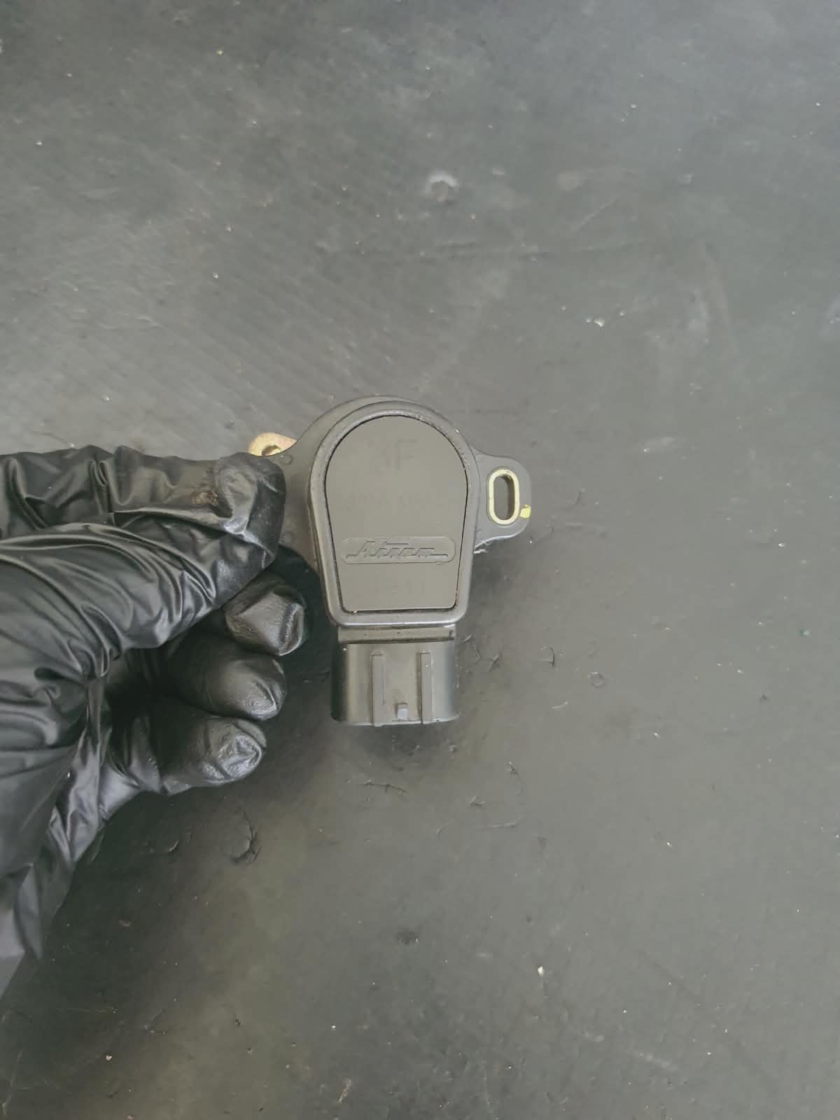 SENZOR PEDALA NISSAN X-TRAIL T30 COD 18919AM810 FACTURA SI GARANTIE