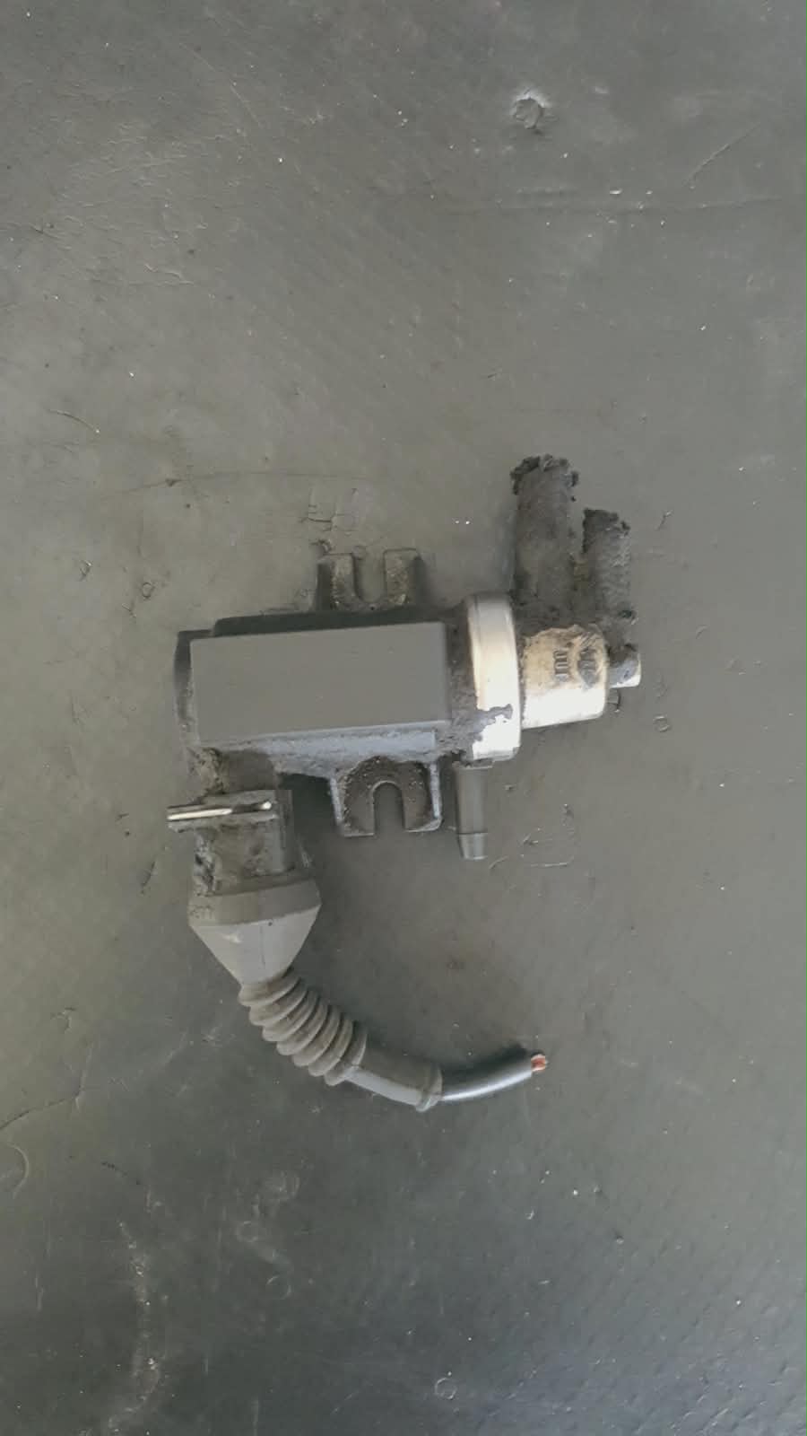 ELECTROVALVA SUPAPA VACUUM TURBO VW GOLF 4 COD 1H0906627A FACTURA SI GARANTIE