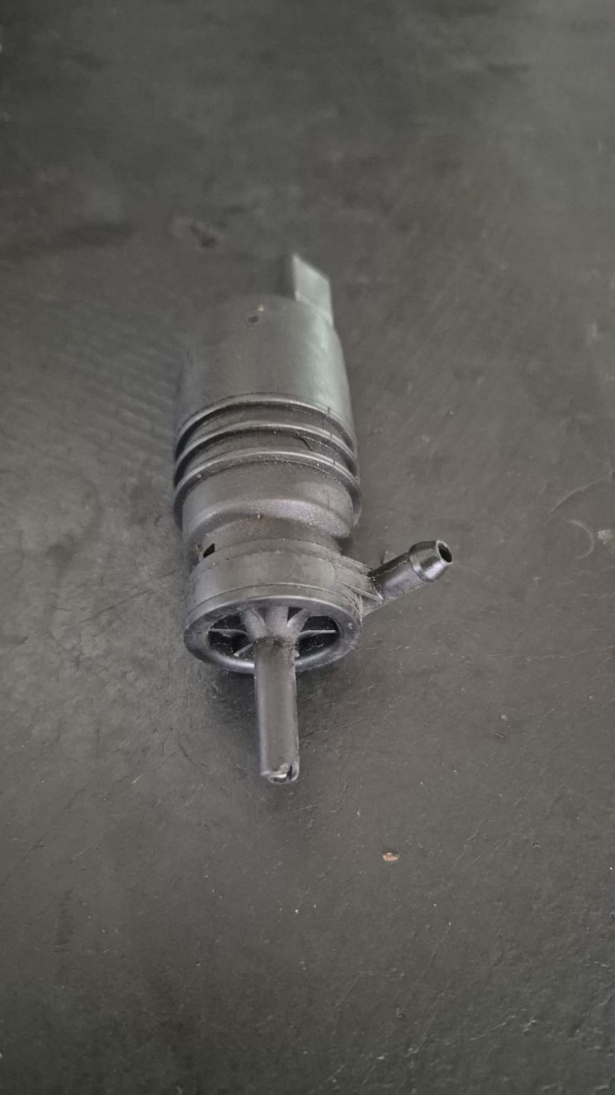POMPA SPALARE PARBRIZ  BMW E46 COD 67128362154  12V FACTURA SI GARANTIE