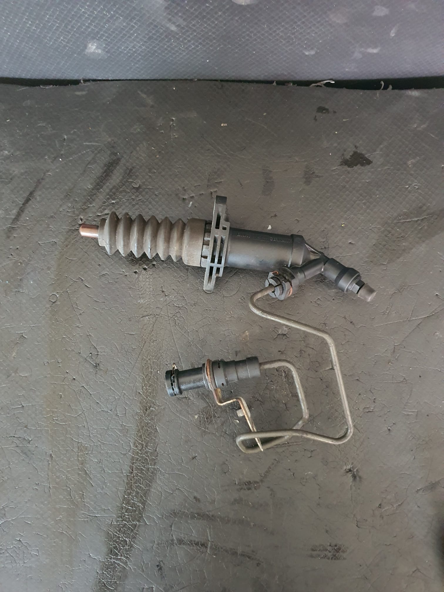 POMPA AMBREAJ BMW X1 E84 SERIA 5 E34 COD 6785964 FACTURA SI GARANTIE
