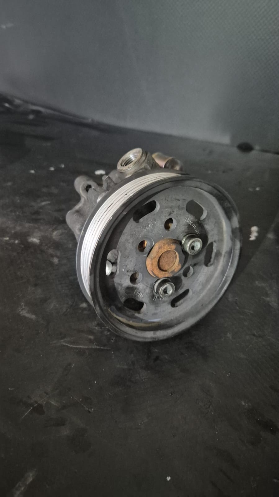 POMPA SERVODIRECTIE VW SHARAN  1.9 TDI COD 7M0145157AA FACTURA SI GARANTIE