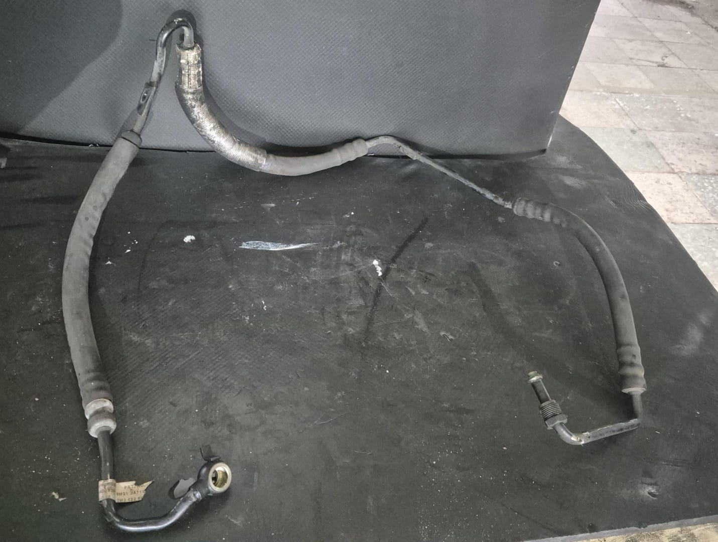 CONDUCTA LICHID SERVO DIRECTIE VW SHARAN 1.9 TDI COD 7M3422893E FACTURA SI GARANTIE