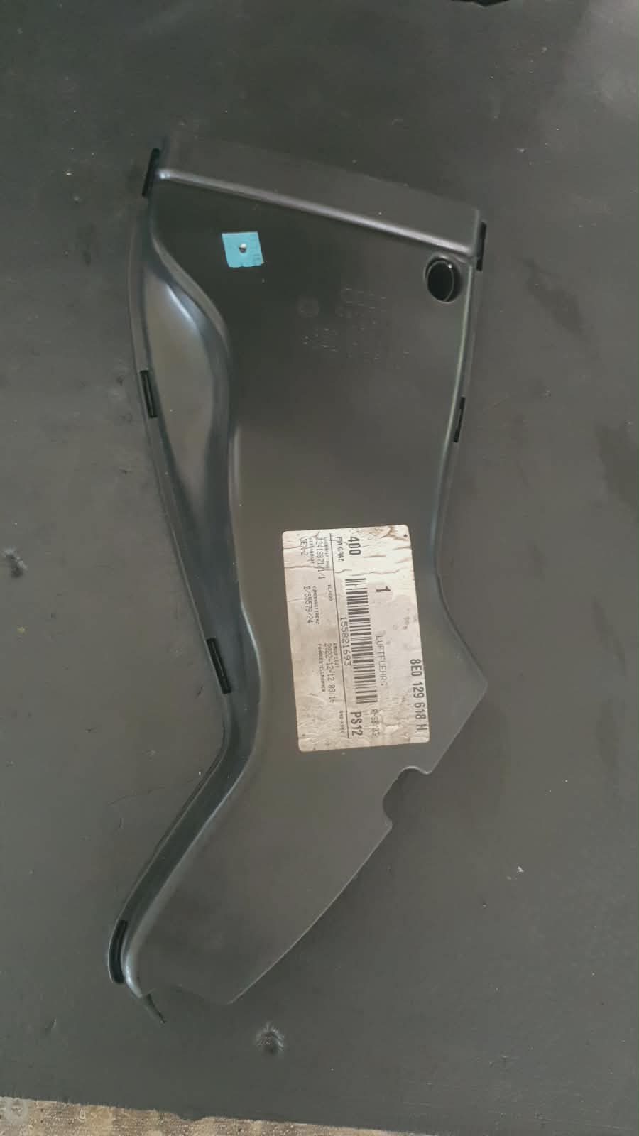 DIFUZOR  CAPTARE AER AUDI A4 B7 COD 8E0129618H FACTURA SI GARANTIE