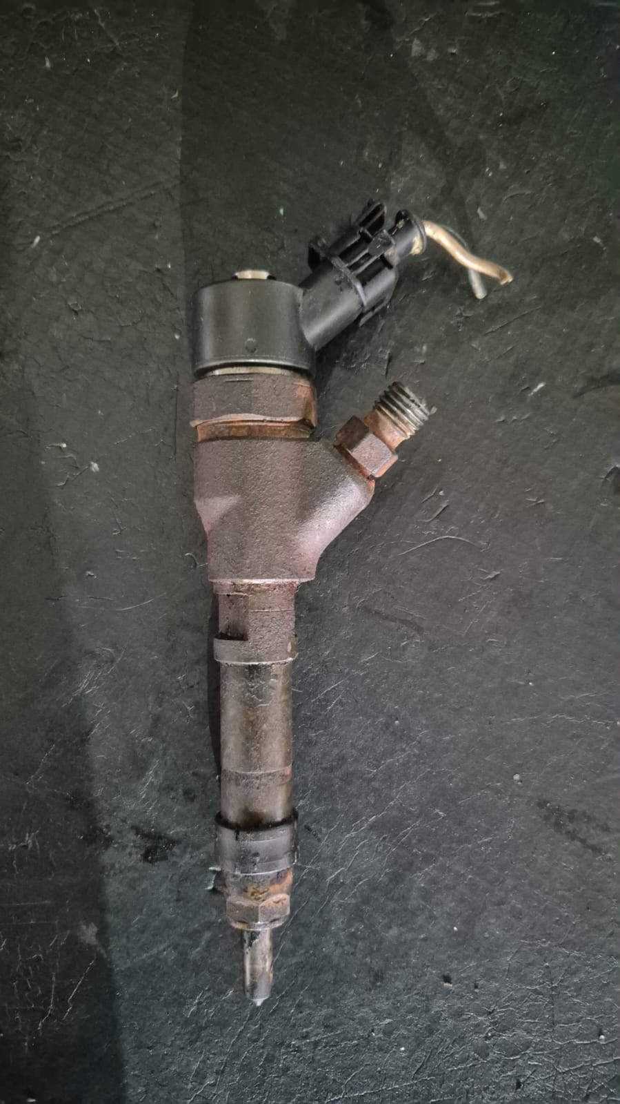 INJECTOR CITROEN  PEUGEOT 2.0 HDI COD 9640088780 0445110062  FACTURA SI GARANTIE