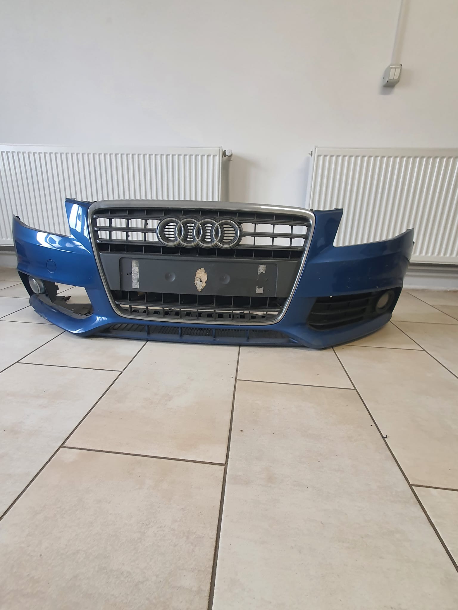 BARA FATA CU PROIECTOARE AUDI A4 B8 2008-2012 FACTURA SI GARANTIE
