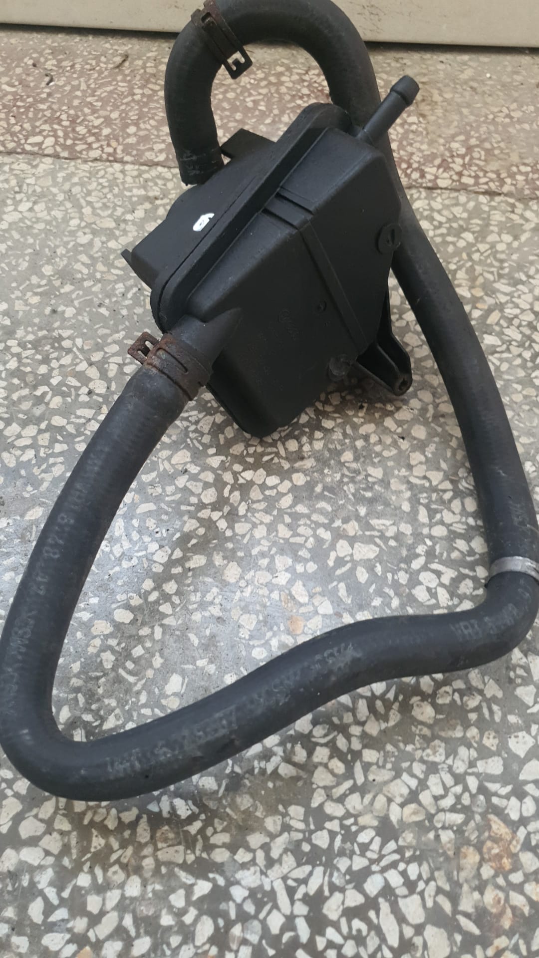 VAS LICHID SERVODIRECTIE VW GOLF 4 1.9 TDI COD 1J0422371B FACTURA SI GARANTIE