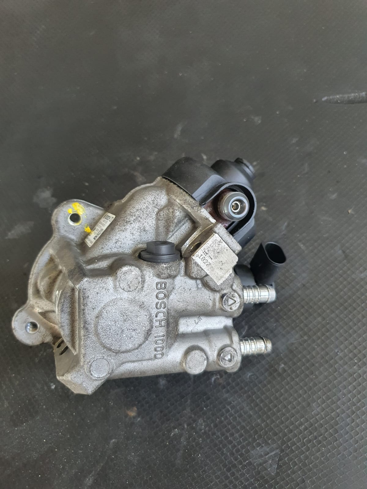Pompa inalta presiune AUDI A5 2.0 AUDI A4 B8 COD  03L130755AC 0445010529 FACTURA SI GARANTIE