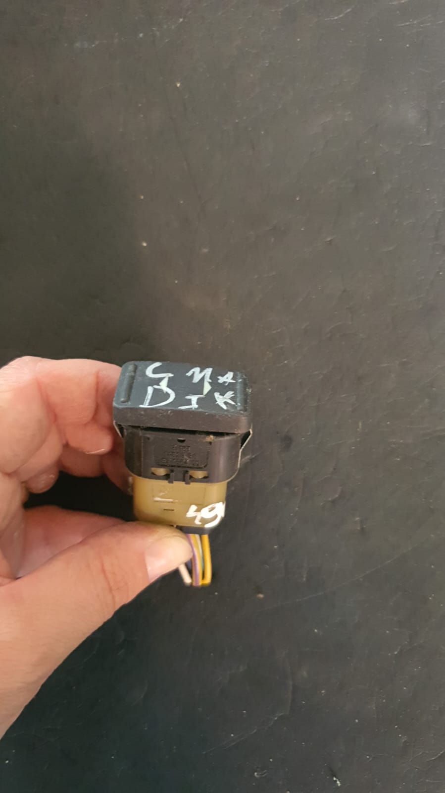 BUTON COMANDA GEAM FORD FOCUS 2 COD 3M5T14529BB FACTURA SI GARANTIE