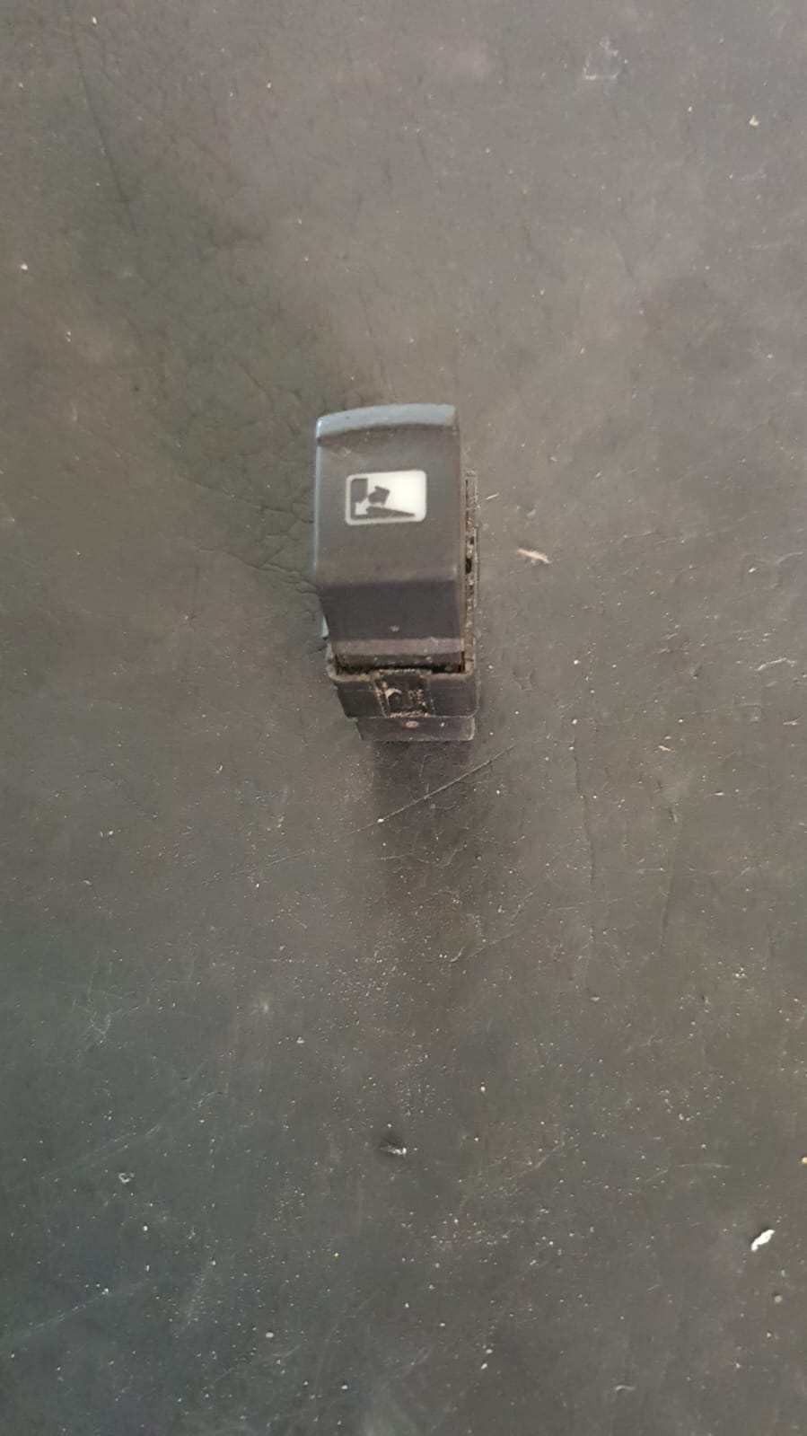 BUTON GEAM ELECTRIC DREAPTA SPATE FORD GALAXY COD 7M3959856A FACTURA SI GARANTIE