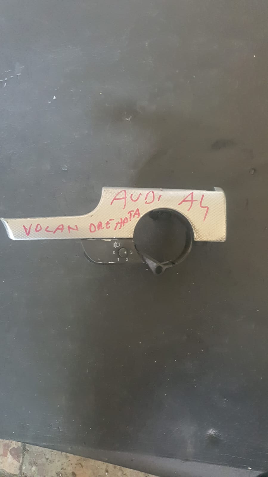 TRIM COMUTATOR FARURI AUDI A4 B6 B7 VOLAN STANGA COD 8E2853190 FACTURA SI GARANTIE