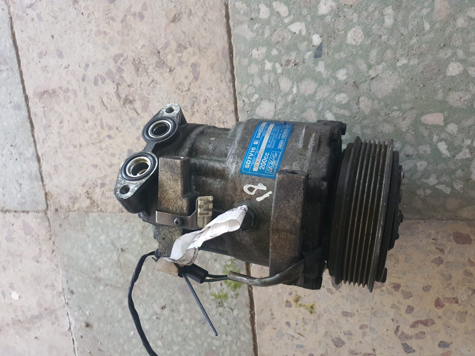 COMPRESOR CLIMA FORD FOCUS 2 1.6 TDCI COD 3M5H-19D629-SB FACTURA SI GARANTIE